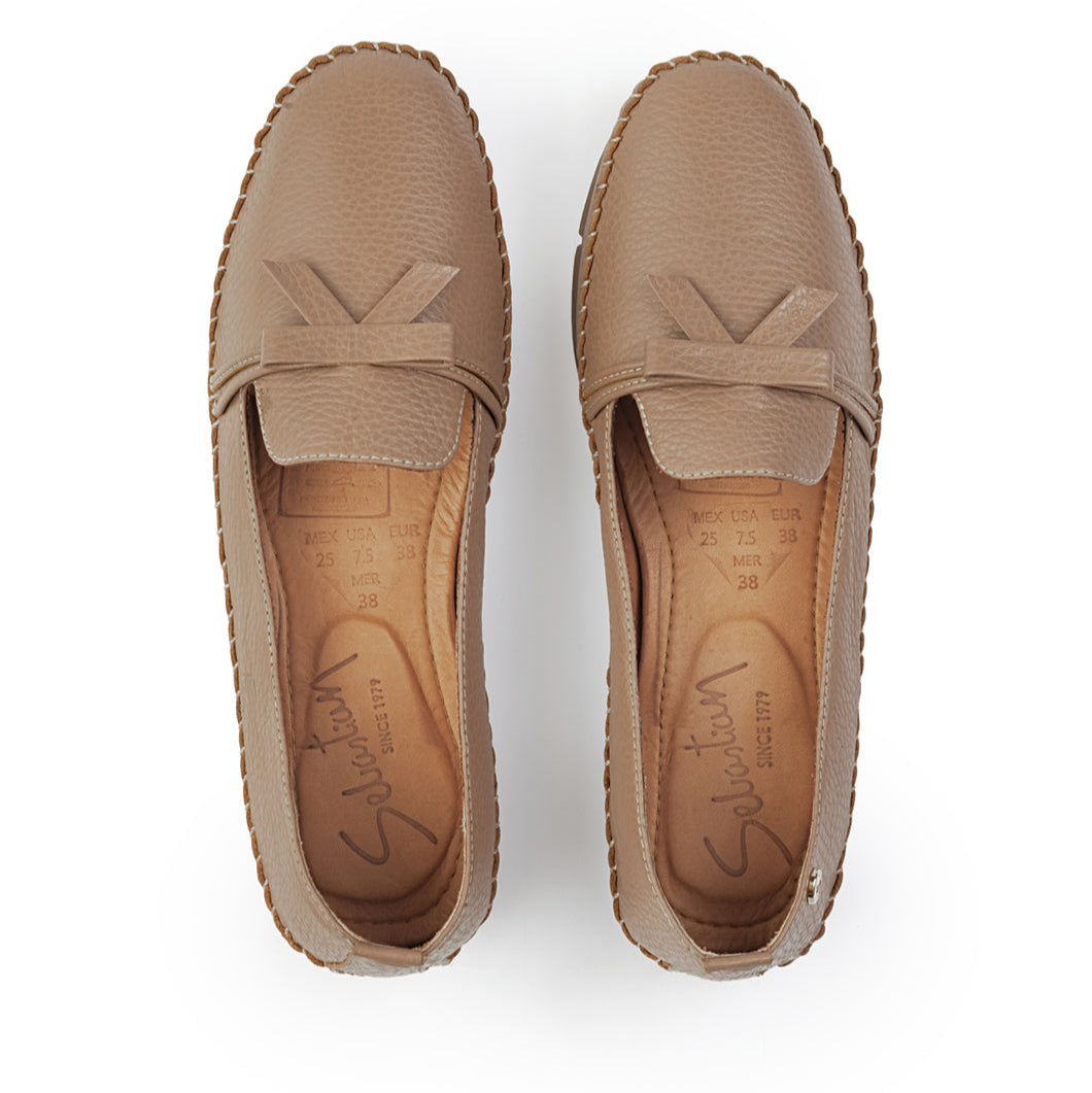 Mocasin 1008 A de cuero para mujer