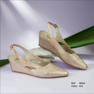Tacones de cuña 10564 de cuero para mujer color Oro Folia, puestos