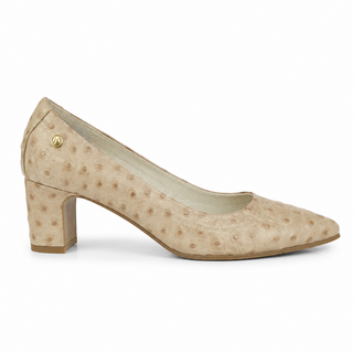 Tacones cerrados 2025-01 de cuero para mujer color Folia natural, vista lateral