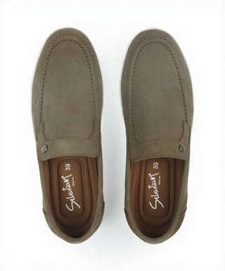 Mocasines de cuero nubuck con suela blanca liviana y plantilla Memory Foam
