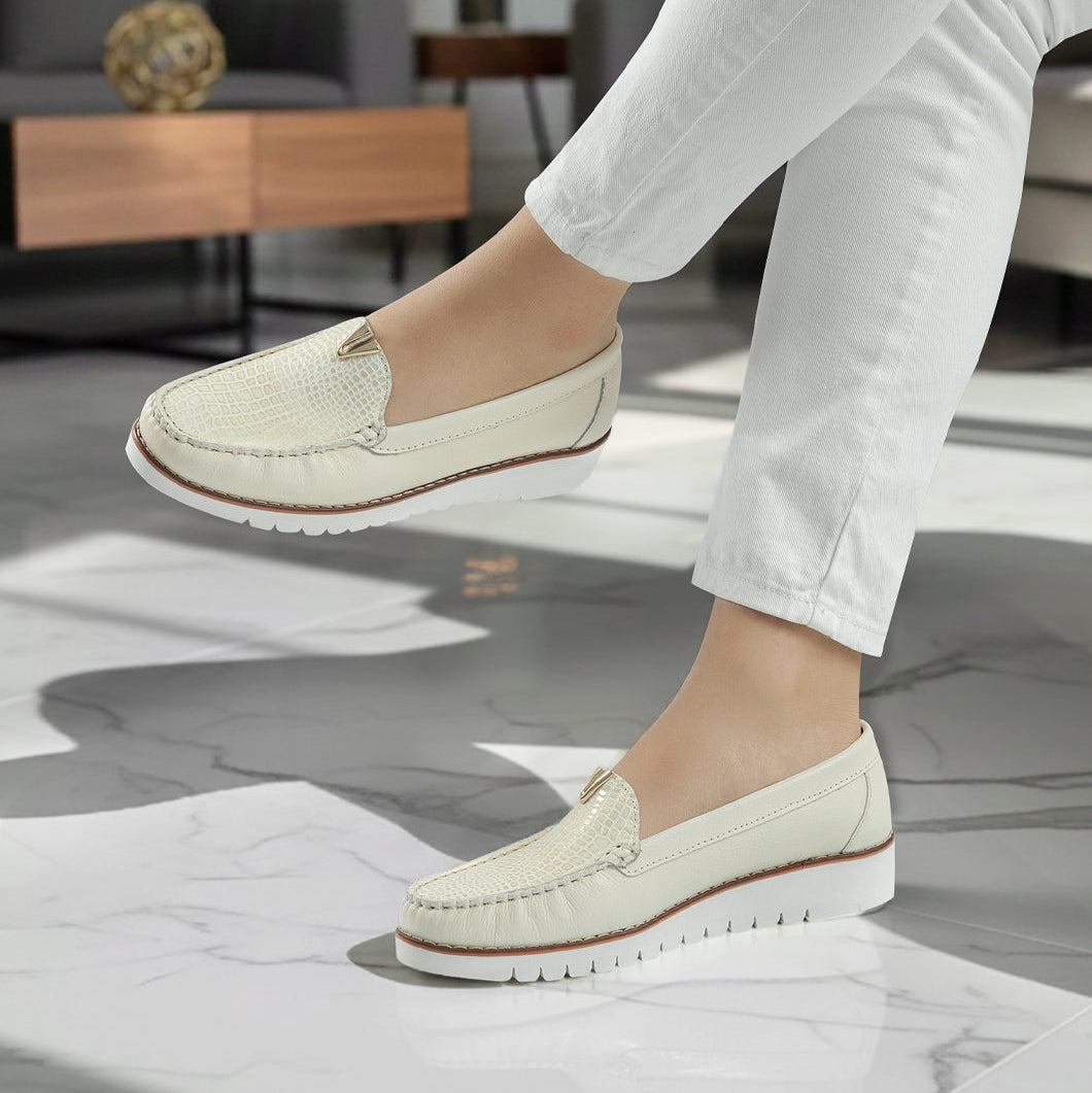 Mocasín 40-126 de cuero para mujer