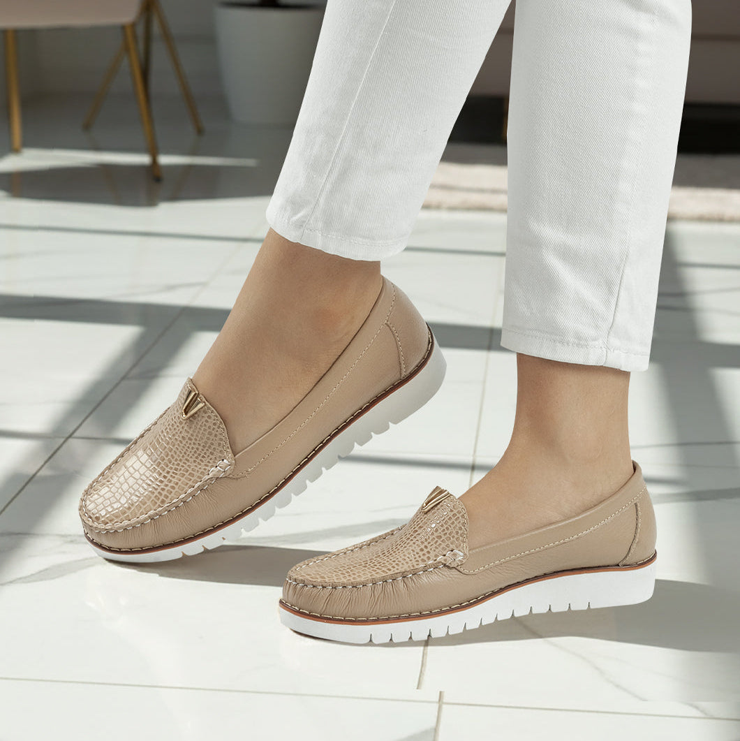 Mocasín 40-126 de cuero para mujer