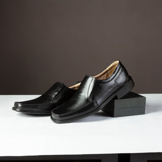 Formales 4206 de cuero para hombre, detalle de la punta cuadrada y la suela TR