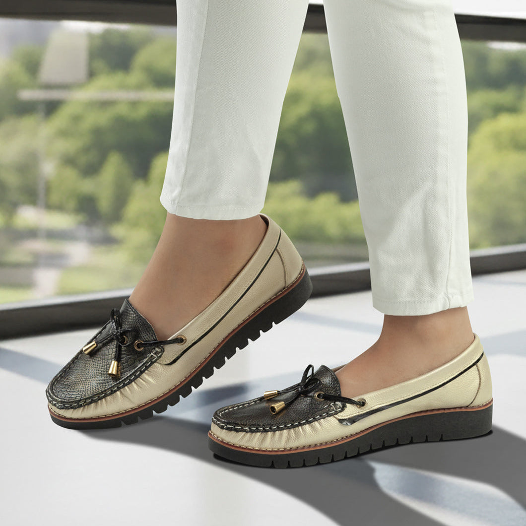 Mocasin 40-1728 en cuero para mujer