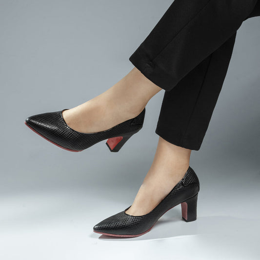 Tacón en cuero de dama Negro 583