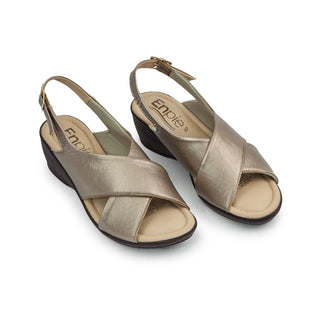 Sandalia de cuña 7858 de cuero para mujer color Luna, vista angular