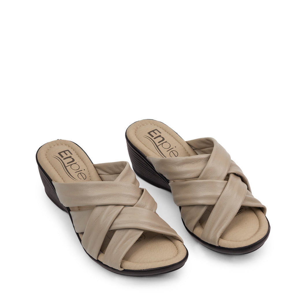 Plataforma 7884 en Cuero de Mujer