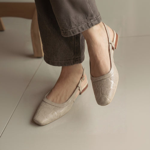 Baleta Amalu en cuero para mujer