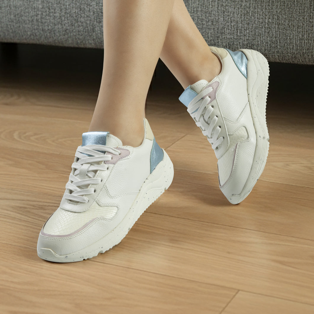 Deportivo Golden De Cuero Mujer Blanco x Grabado