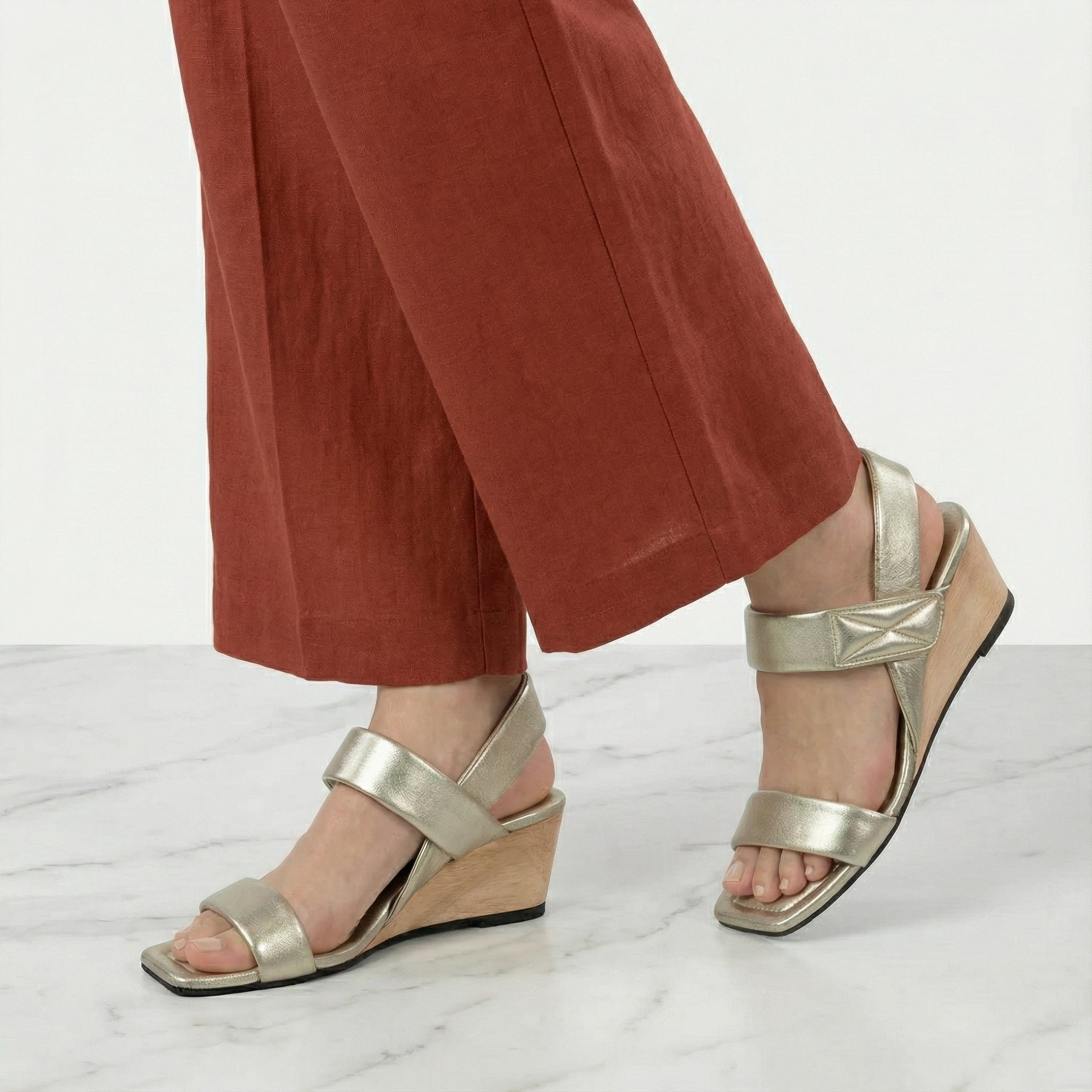 Plataforma MP103 en cuero para mujer