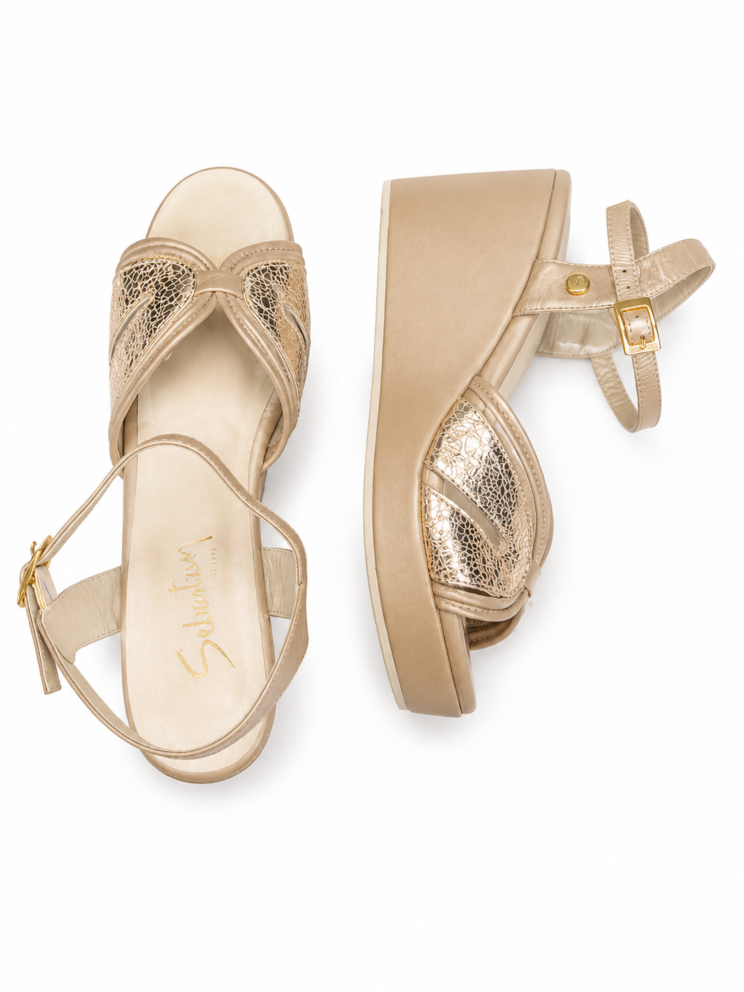 Plataforma Clavel Cuero Mujer Dorado