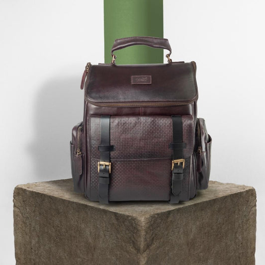 Morral en cuero Insignia