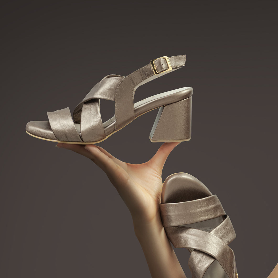 Sandalia tacon Lili 2 en cuero para mujer