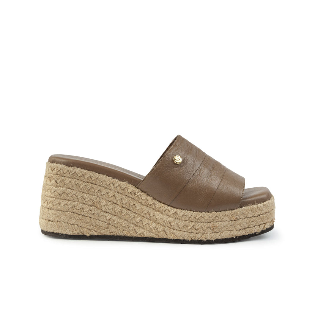 Sandalia Plataforma Margarita Cuero para Mujer