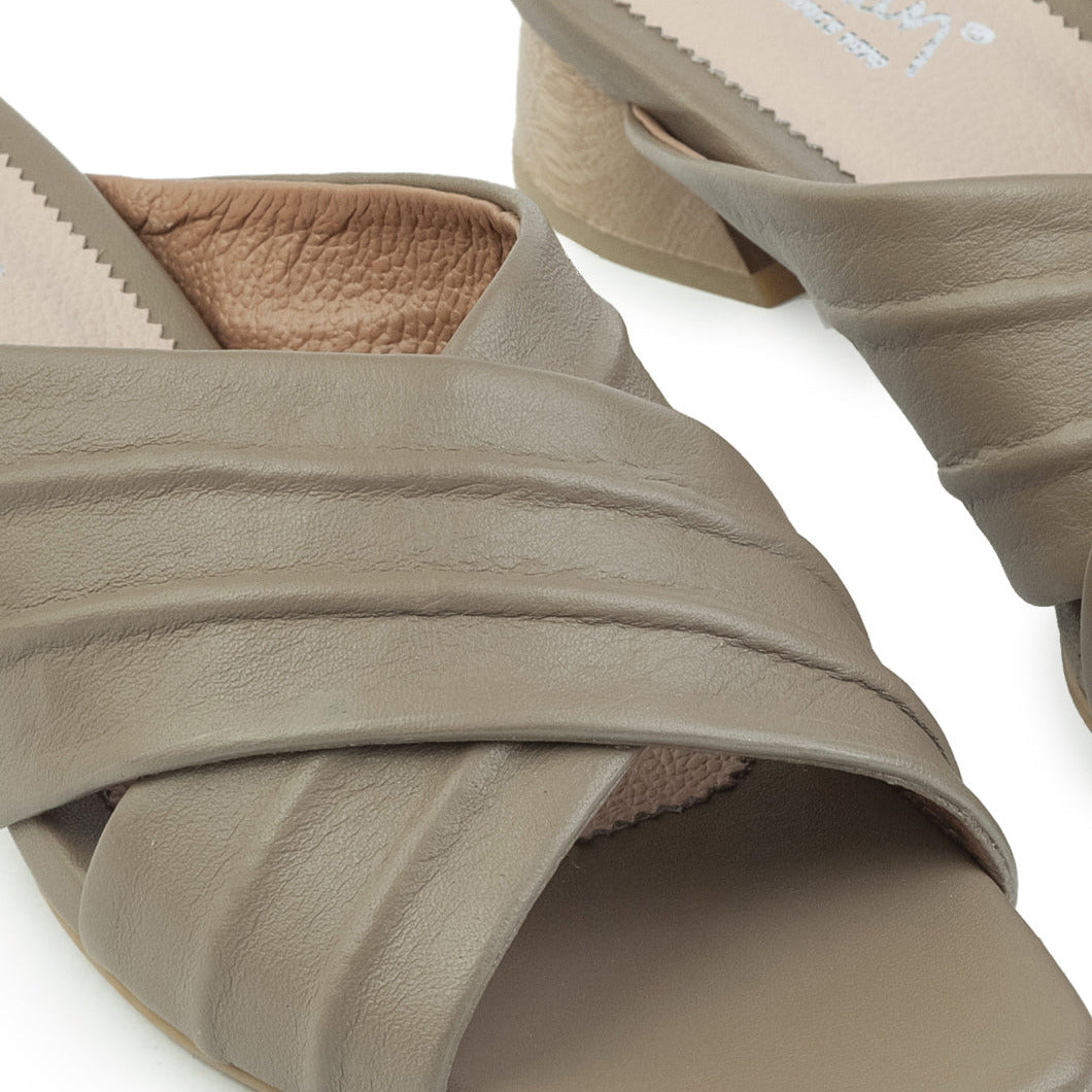 Sandalia Paula En Cuero