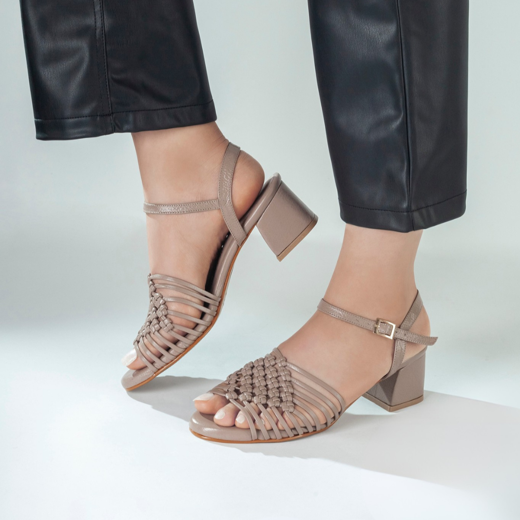 Sandalias Tacon cuero Mujer 2811