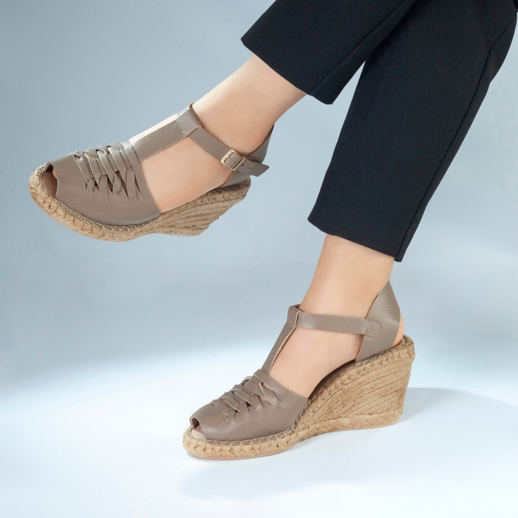 Sandalia Plataforma 4555 En Cuero Mujer