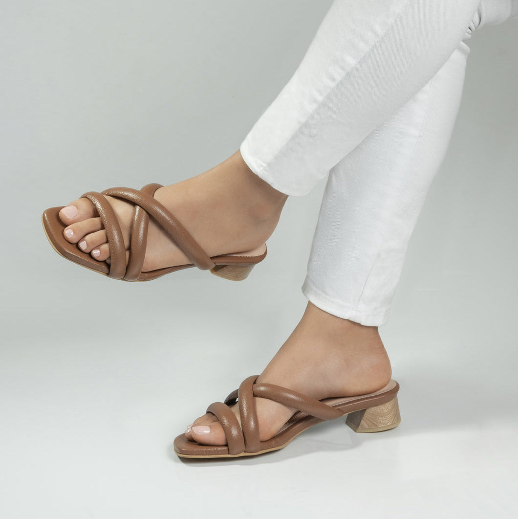 Sandalia tacon Valeria cuero mujer Miel