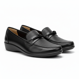 Mocasines 8115 de cuero para mujer color Negro, vista angular del par – Sebastian & Salvatore